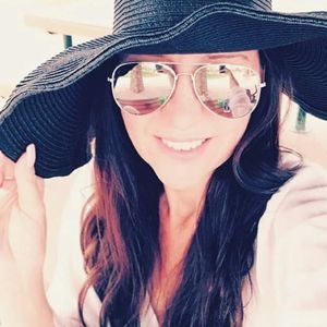 Meet your Posher, Tara